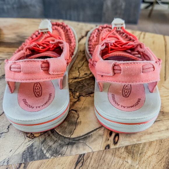 KEEN Uneek Slice Fade Two Cord Adjustable Fit Sandals, Summer Fig/Crabapple, 9 - Picture 5 of 9